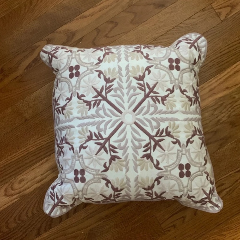 College Dorm Pillow Set (price firm)